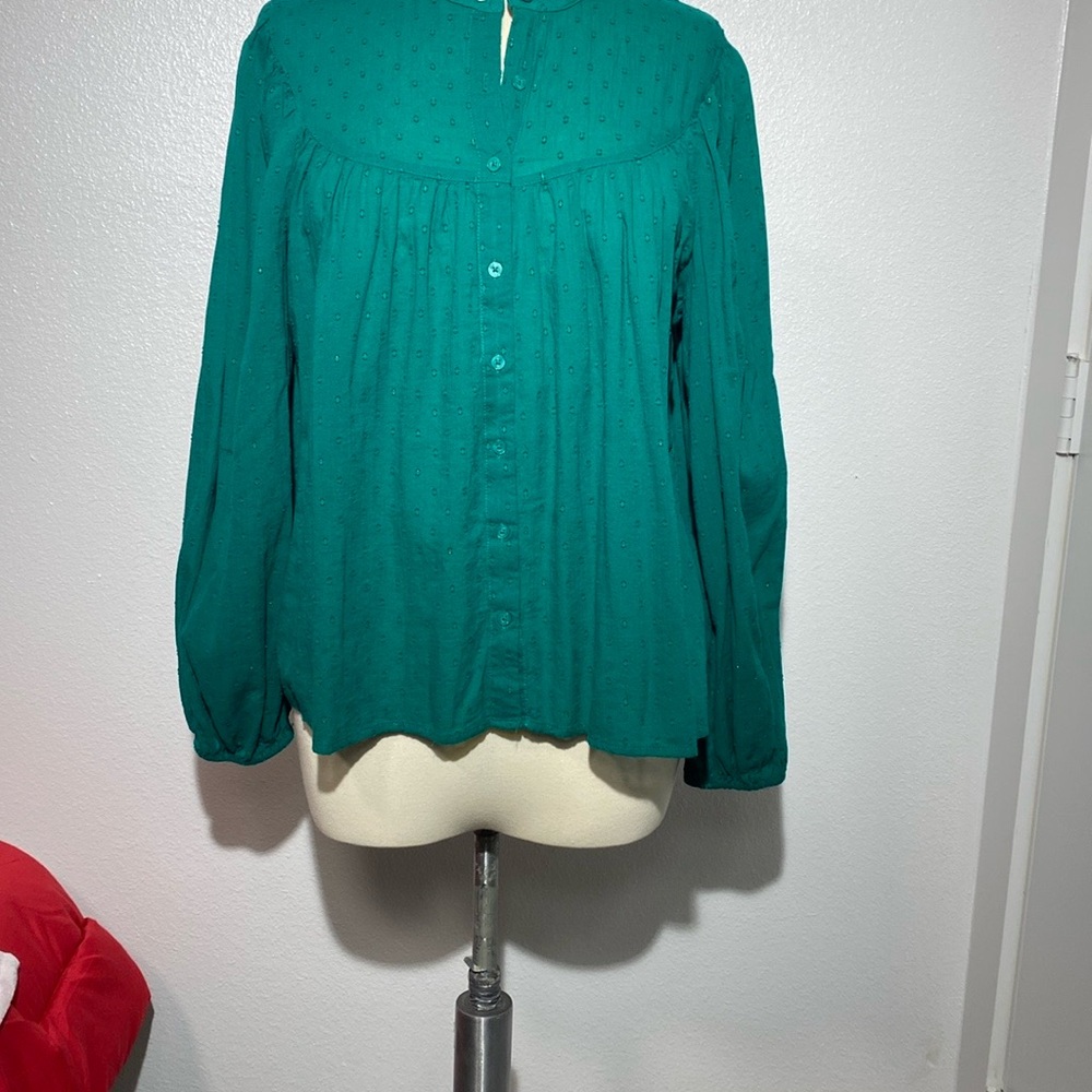 Chaps Green Buttoned Bib Collar Blouse